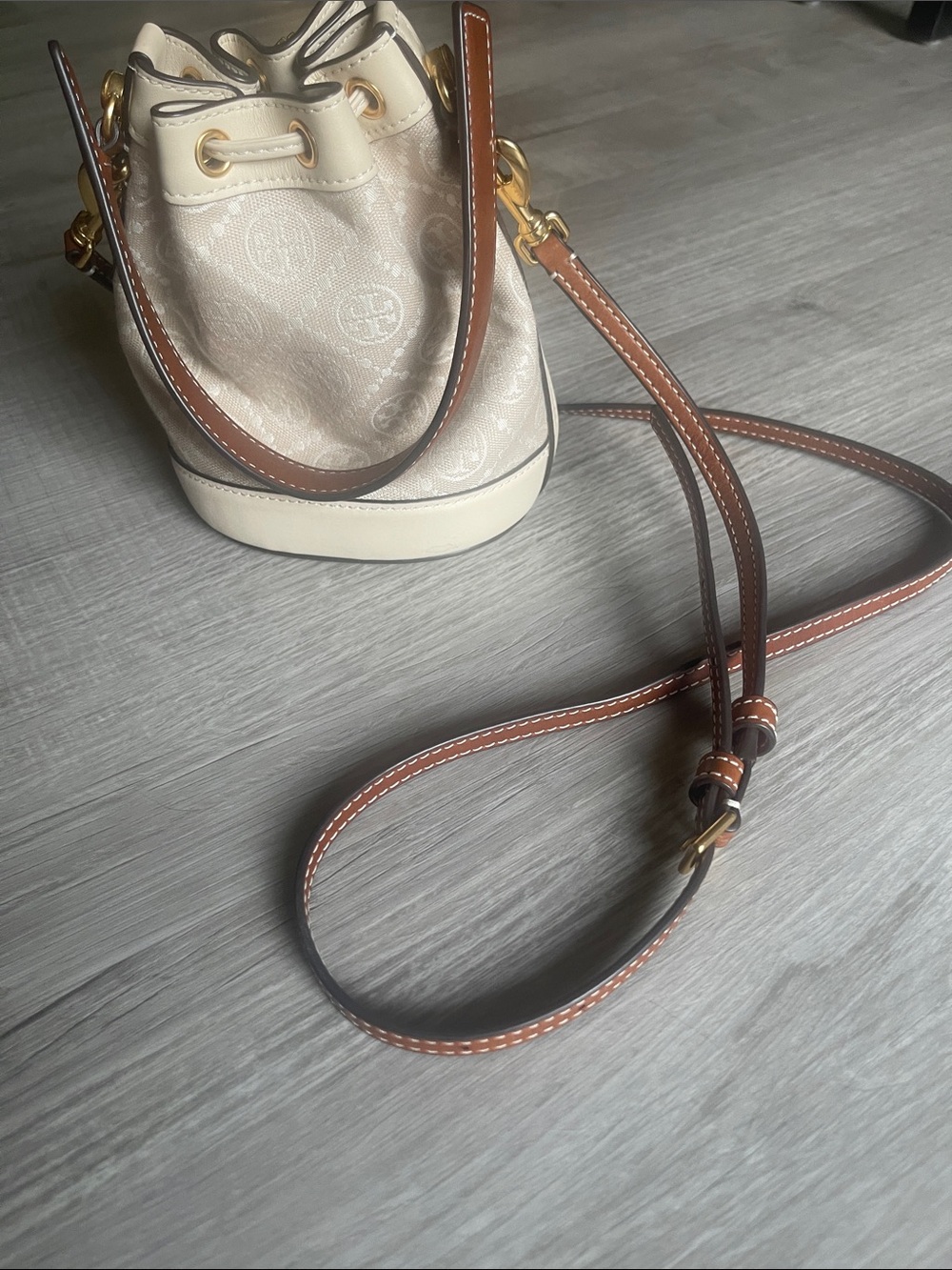 Tory Burch MINI T MONOGRAM BUCKET BAG